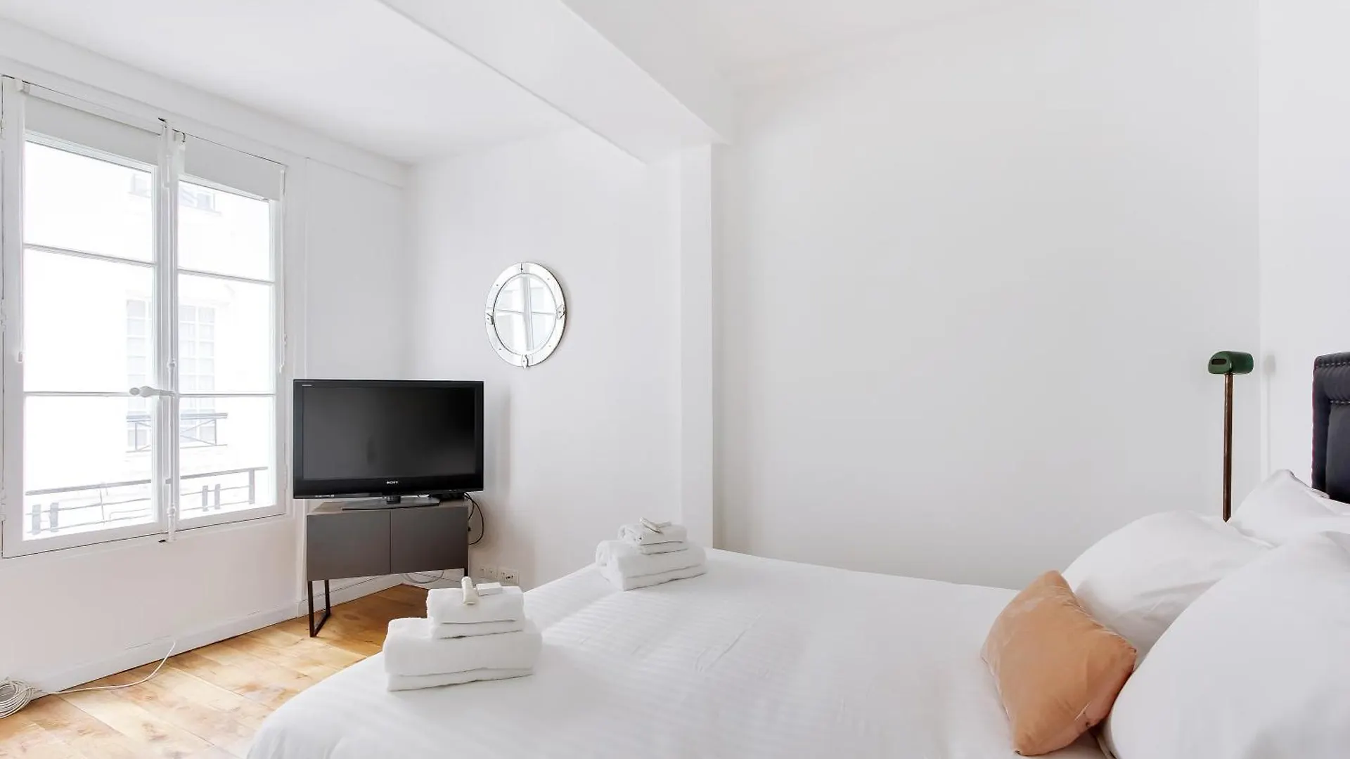 Pick A Flat'S Apartment In Saint Germain - Rue De Buci Paris