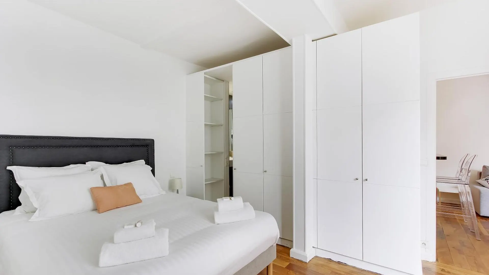 Pick A Flat'S Apartment In Saint Germain - Rue De Buci Paris