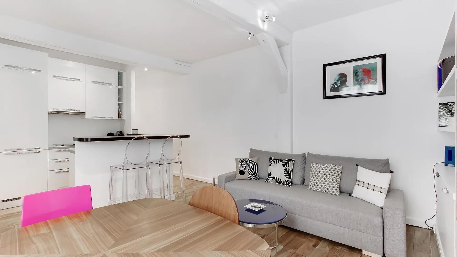 Pick A Flat'S Apartment In Saint Germain - Rue De Buci Paris