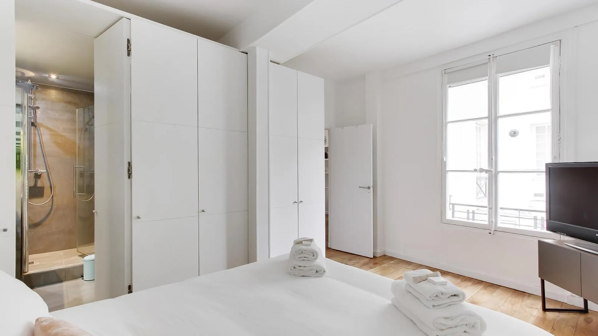Pick A Flat'S Apartment In Saint Germain - Rue De Buci Paris